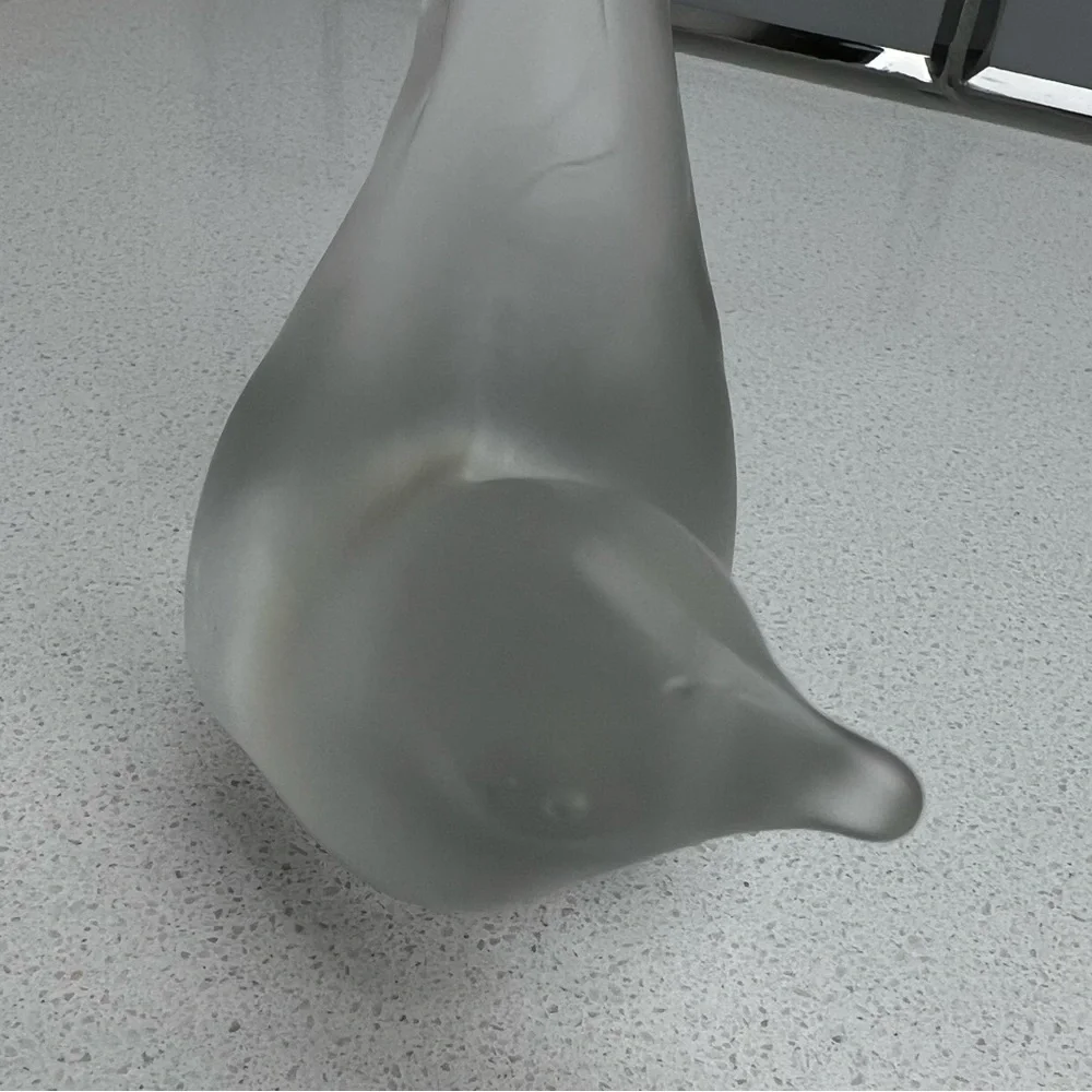 Vintage Fenton Frosted Satin Happiness Bird 1970s